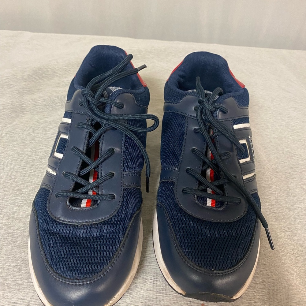 Tommy Hilfiger Mixed Media Women’s Sneakers Size 7